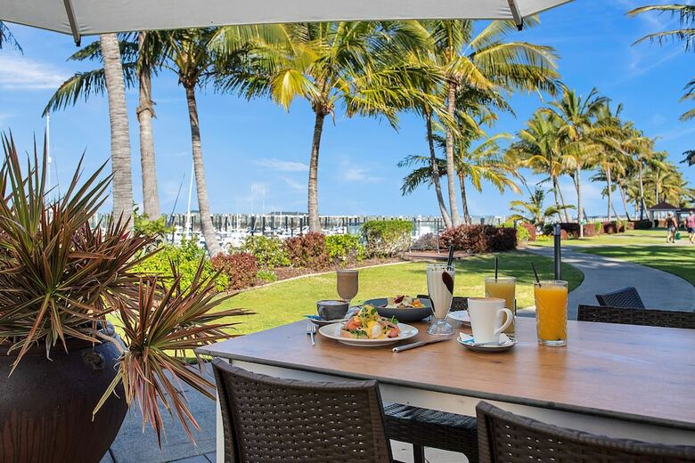 Hotel Clarion Mackay Marina