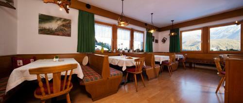 Hostal Alpengasthof K�fels