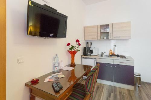 Queens Apartments