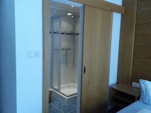 Bed & Breakfast G�stehaus Kuen