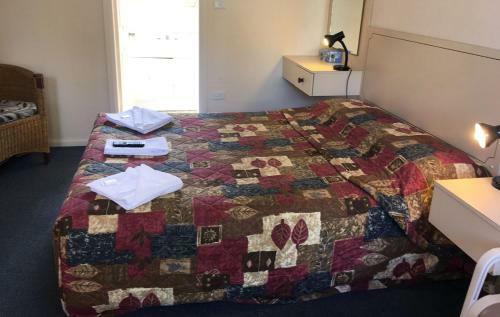 Great Lakes Motel