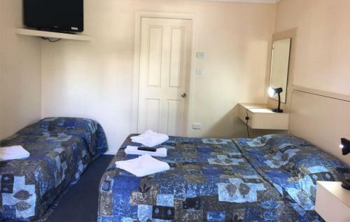 Great Lakes Motel