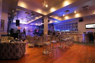 Hotel Nirwana Beach Club
