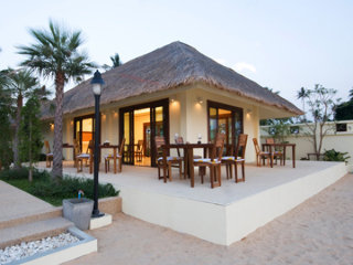 Hotel Nantra De Deluxe