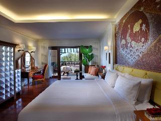 Hotel Amari Vogue Resort