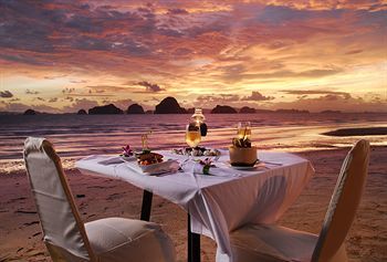 Hotel Anyavee Tubkaek Beach Resort