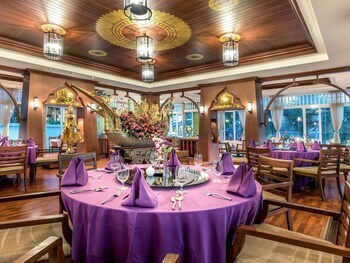 Hotel Kandaburi Resort & Spa