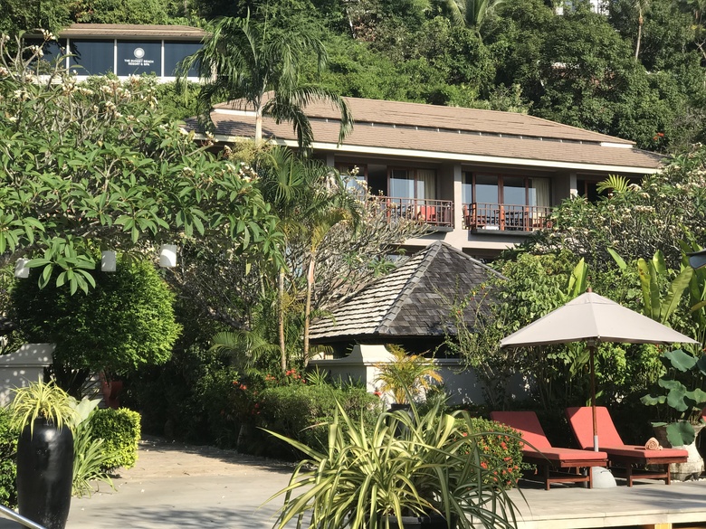 Hotel Ban Sabai Sunset Beach Resort