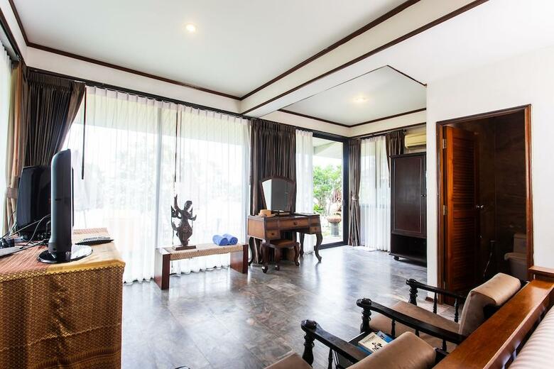 Hotel Rajapruek Samui Resort