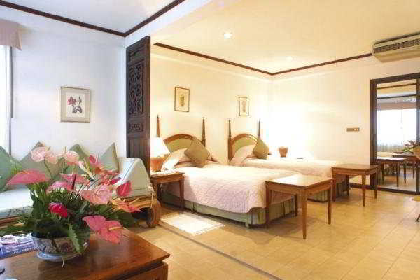 Hotel White House Beach Resort & Spa