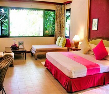 Hotel White House Beach Resort & Spa