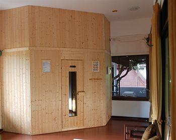 Hotel White House Beach Resort & Spa