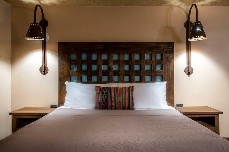 Pepper Tree Hotel