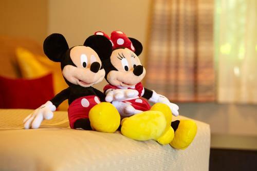 Hotel Eden Roc Inn & Suites