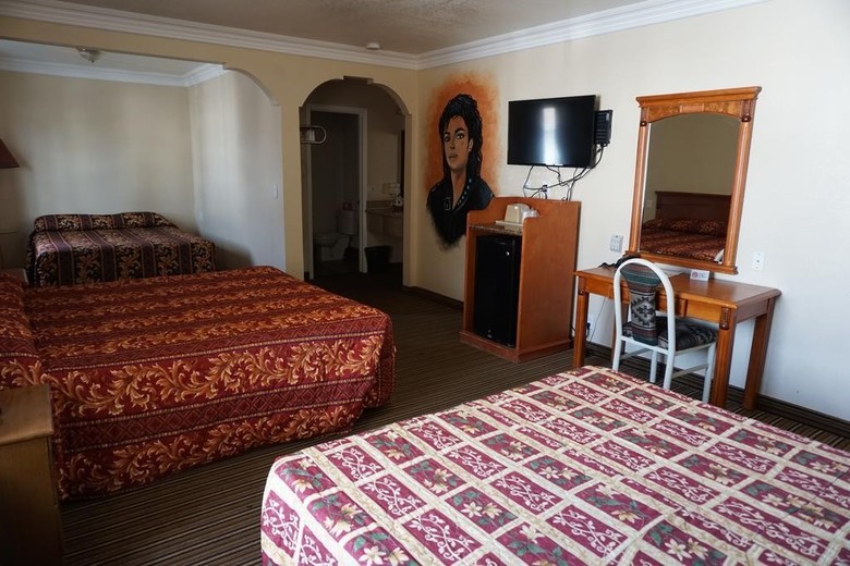 Hotel Hollywood Inn Express North