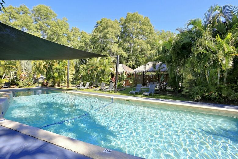 Aparthotel Sandcastles 1770 Motel & Resort