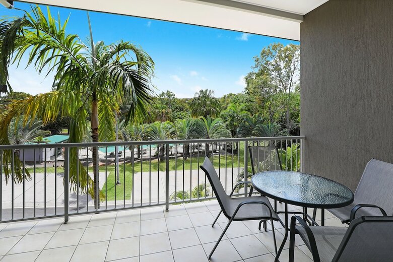 Aparthotel Sandcastles 1770 Motel & Resort