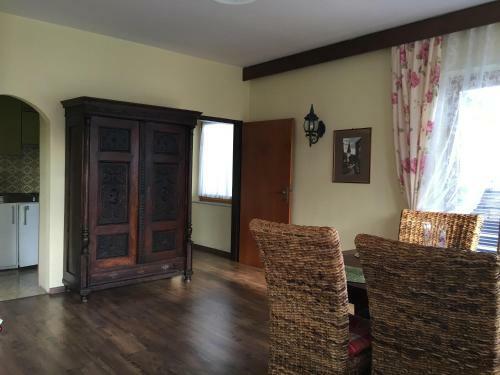 Hostal Helenental Pension & Apartments