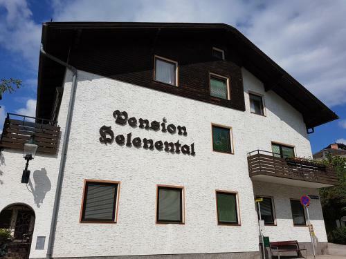 Hostal Helenental Pension & Apartments
