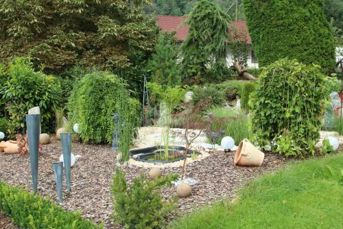 Hostal Appartements G�stehaus Schrott