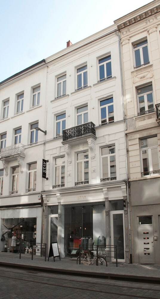 Hostal Maison Nationale City Flats & Suites