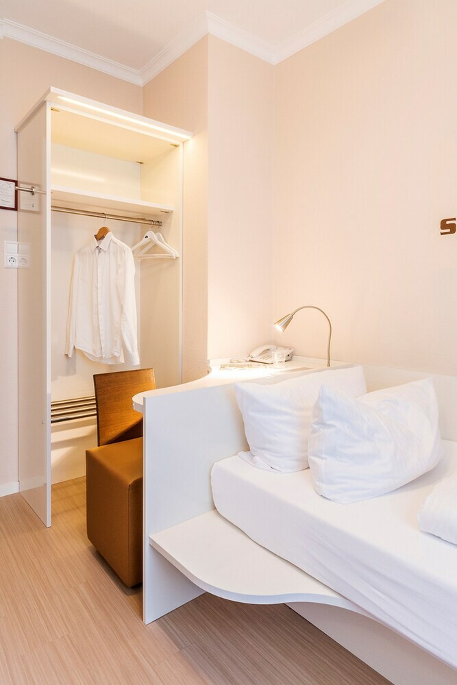 Hostal Hotel Elisabetha Garni
