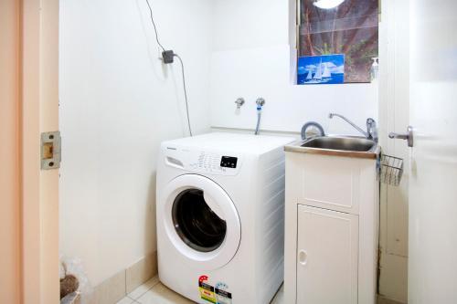 Aqua Marine Boutique Apartment - Cannonvale
