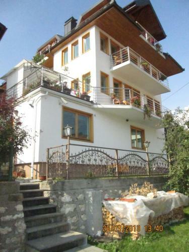 Hostal Villa UNA