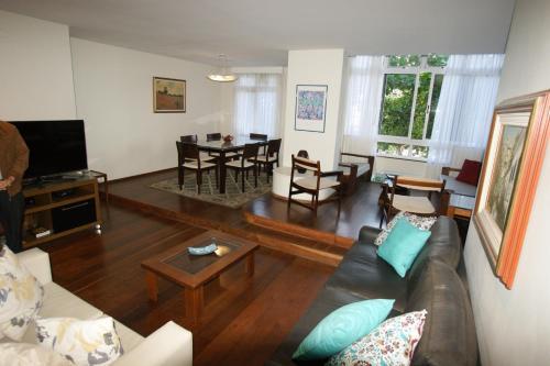 Apartamento Pr�dio Frente Mar Praia