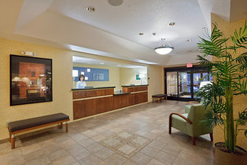 Hotel Holiday Inn Express Village West