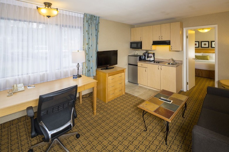 Accent Inn Vancouver Airport Hotel
