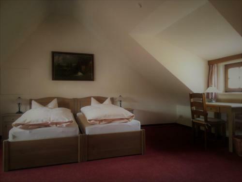 Hostal Hotel Garni Schloss Sch�nke