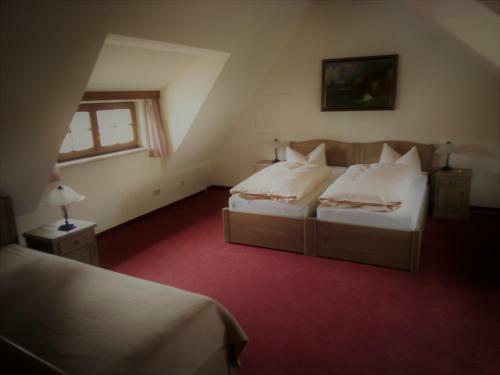 Hostal Hotel Garni Schloss Sch�nke
