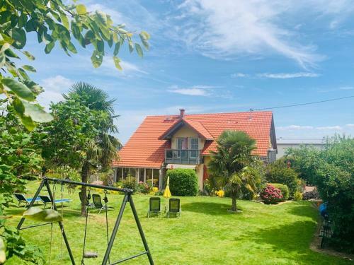 Hostal G�stehaus-weingut Helbighof