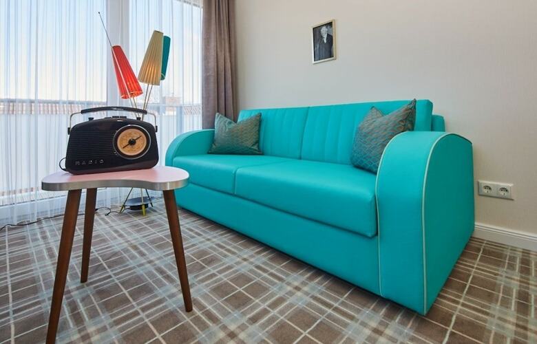 Bernstein Hotel "50`s Seaside Motel"