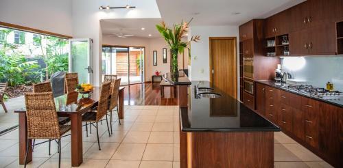 Four Mile Beach Retreat