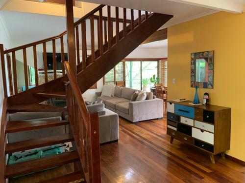 305 Montville
