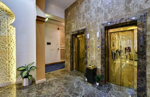 Golden Dune Hotel & Suite