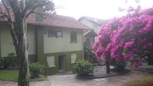 Hostal Pousada Aldeia Das Azaleias