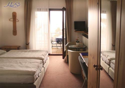 Hotel Del Sol