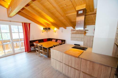 All Seasons Lodge By All In One Apartments