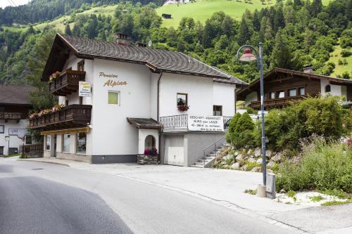 Hostal Pension Alpina Neustift