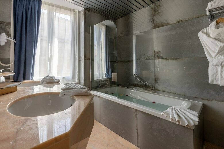 Hotel Le Yatchman