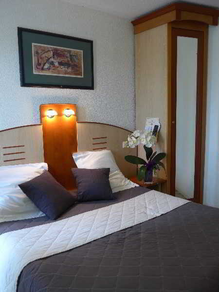 Hotel H�tel Mas Des Piboul�s