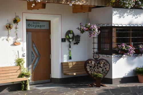 Hostal Hirzingerhof
