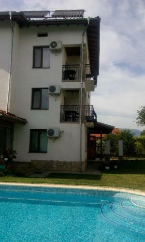 Hostal Ilona House