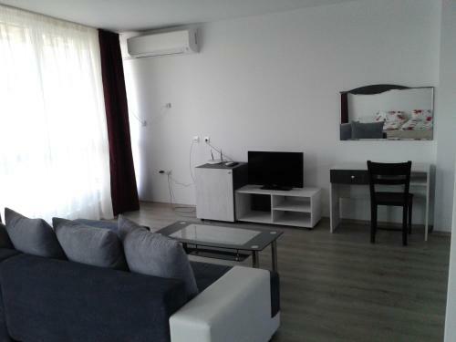 Apartments Kaloyan