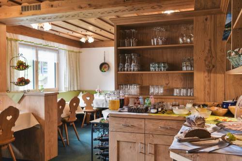 Hostal Pension Zoeggeler