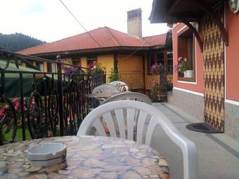 Hostal Zlatniyat Telets Guest Rooms