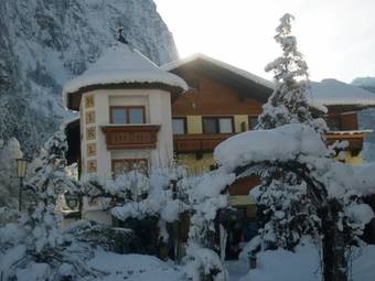 Hostal Gasthof Pension Hirlatz